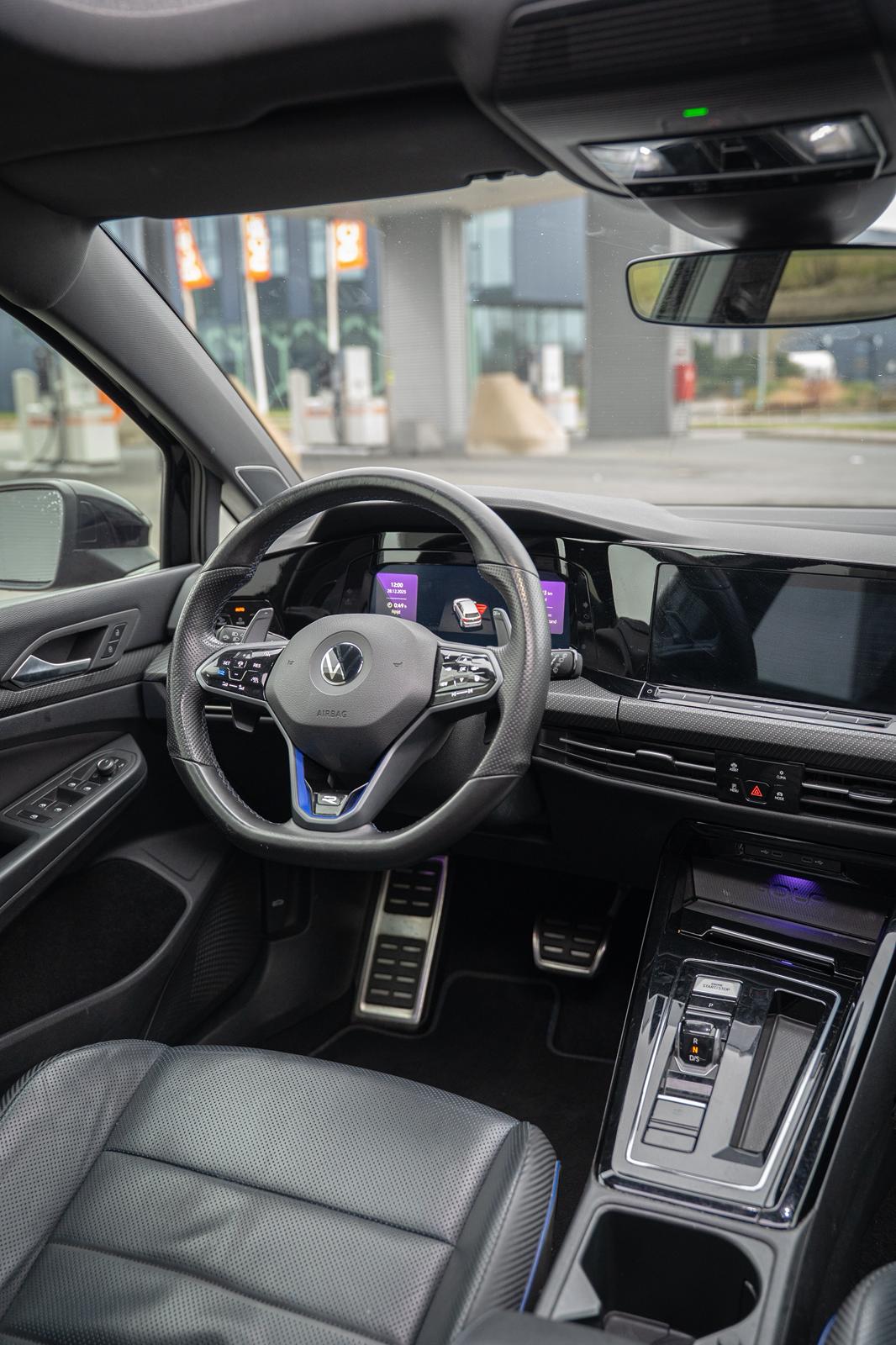 Volkswagen Golf 8R Performance