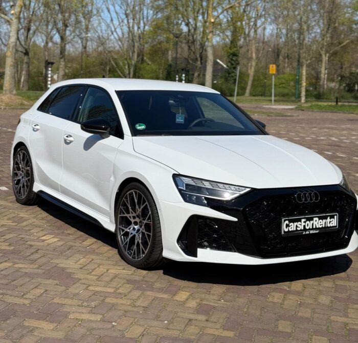 Audi RS3 Sportback (2025) CarsForRent