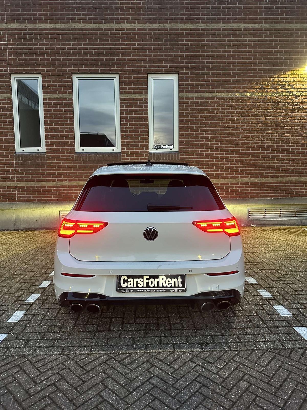 Volkswagen Golf 8R