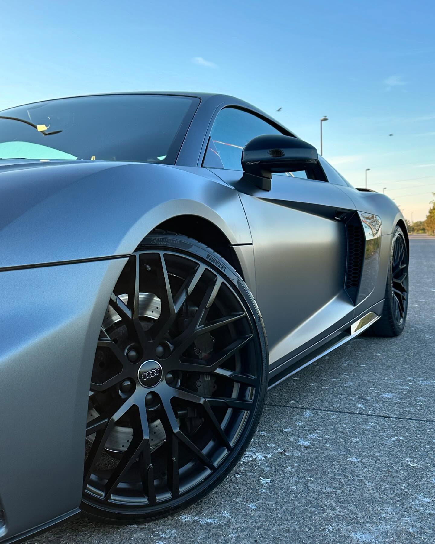 Audi R8