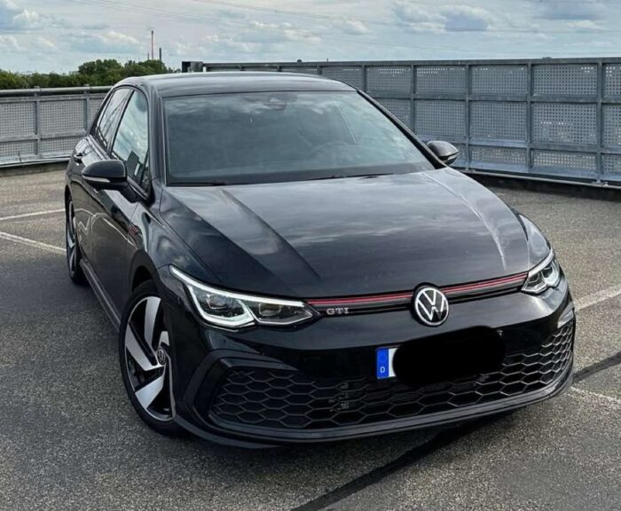 Volkswagen Golf 8 GTI Zilver Rentals