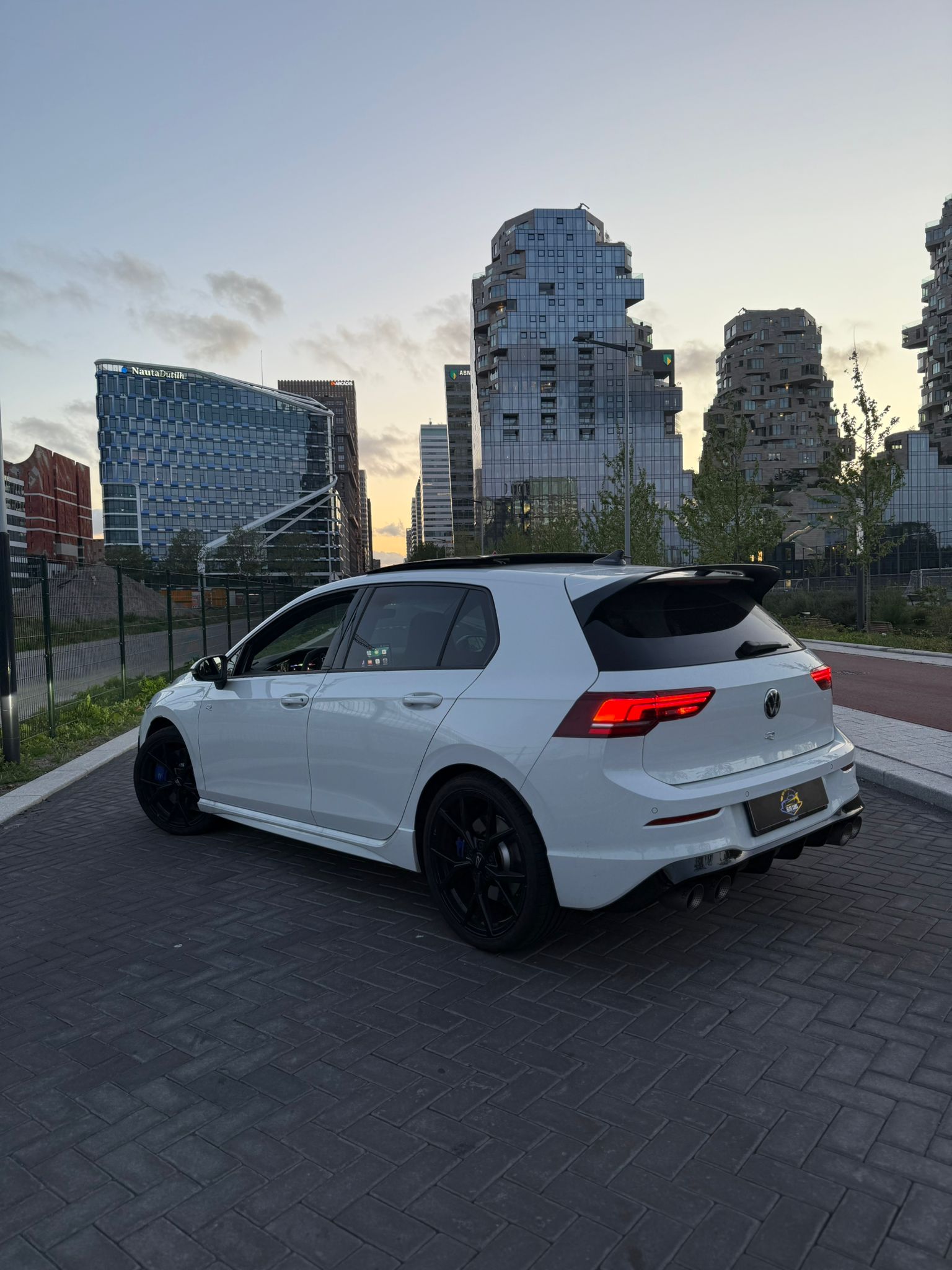 Volkswagen Golf 8.5R Performance