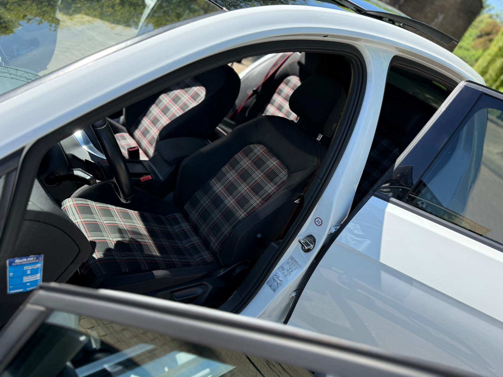 Volkswagen Golf 7.5GTI Performance