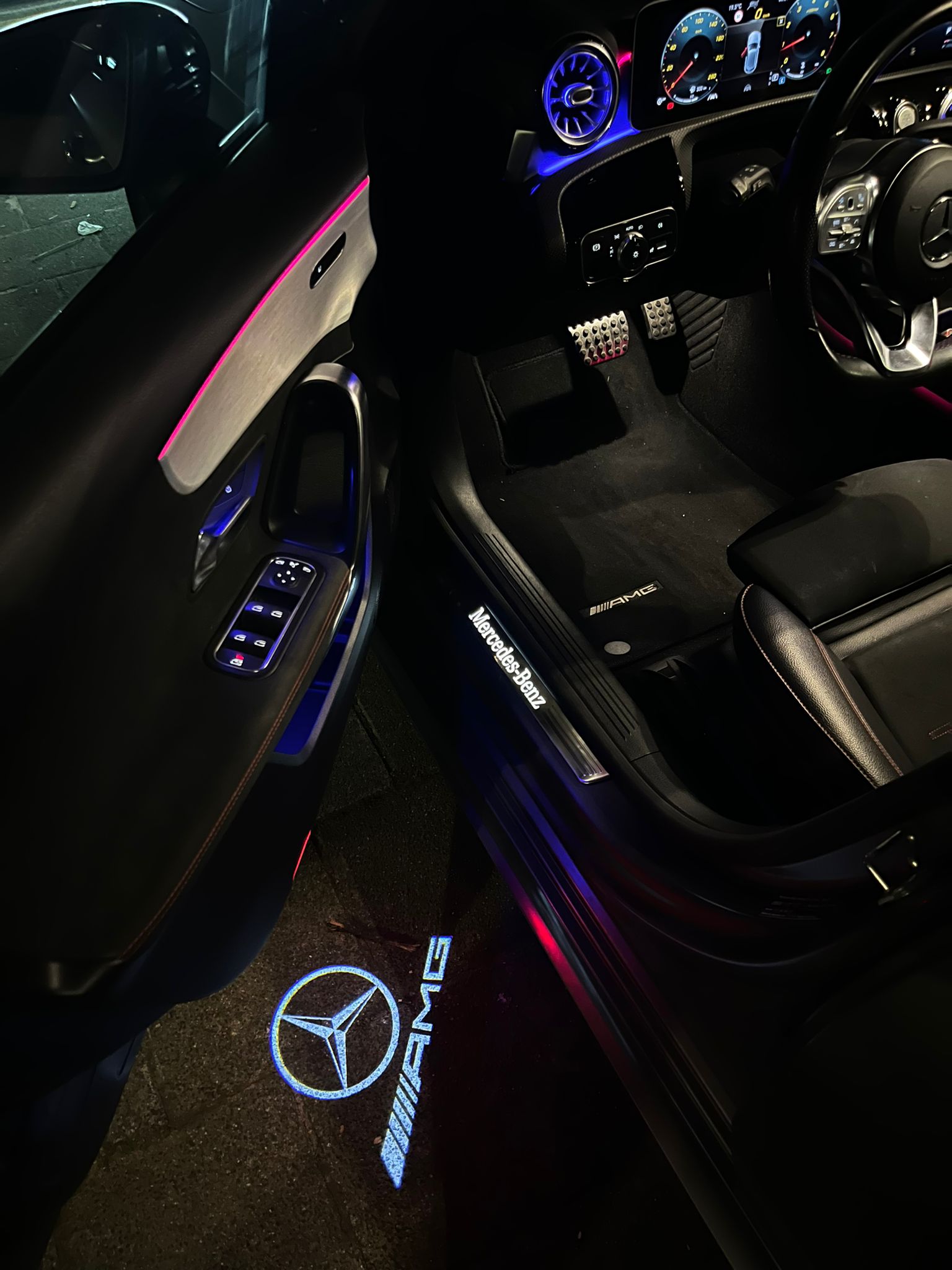 Mercedes Benz CLA200