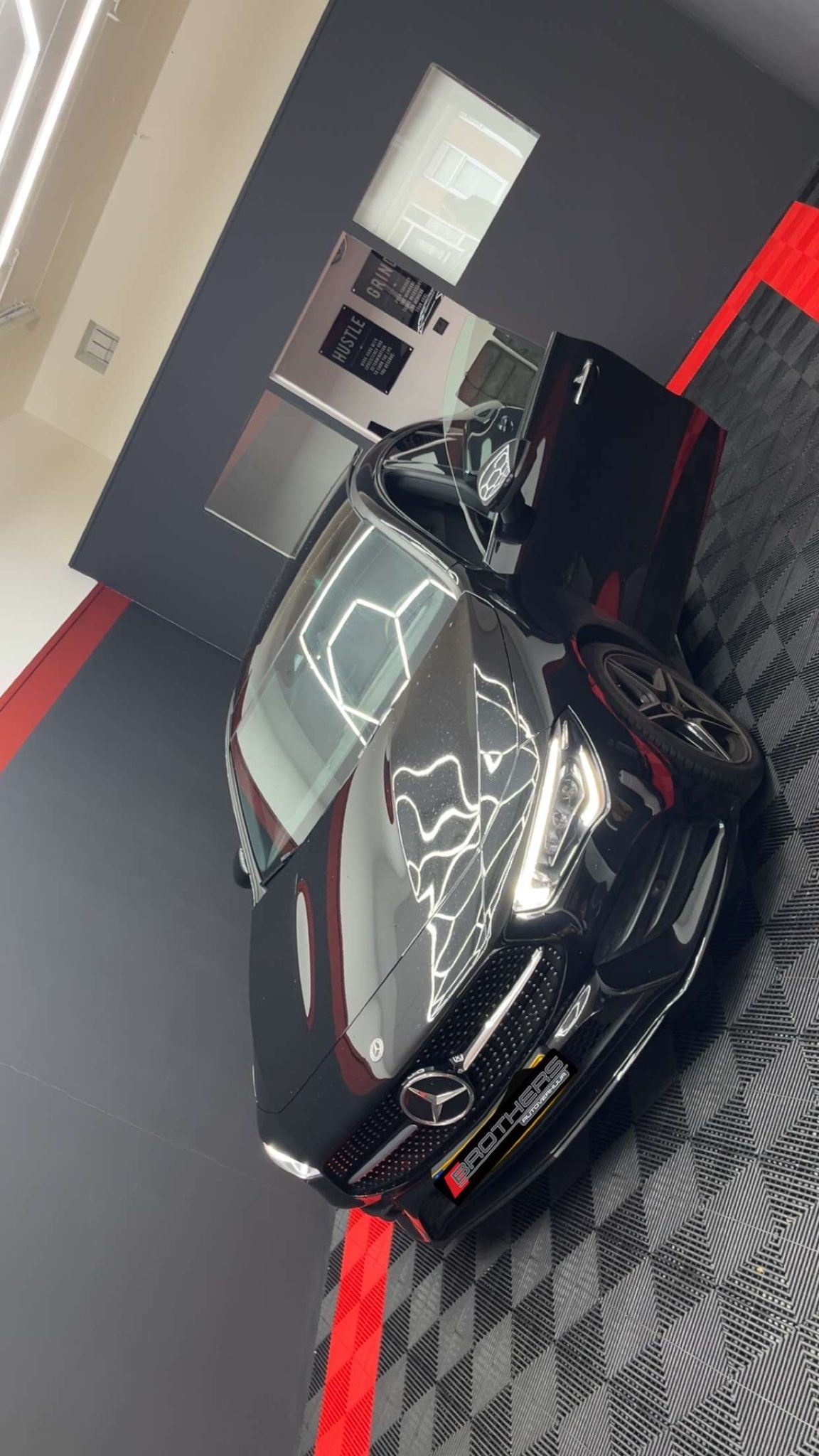 Mercedes Benz CLA200