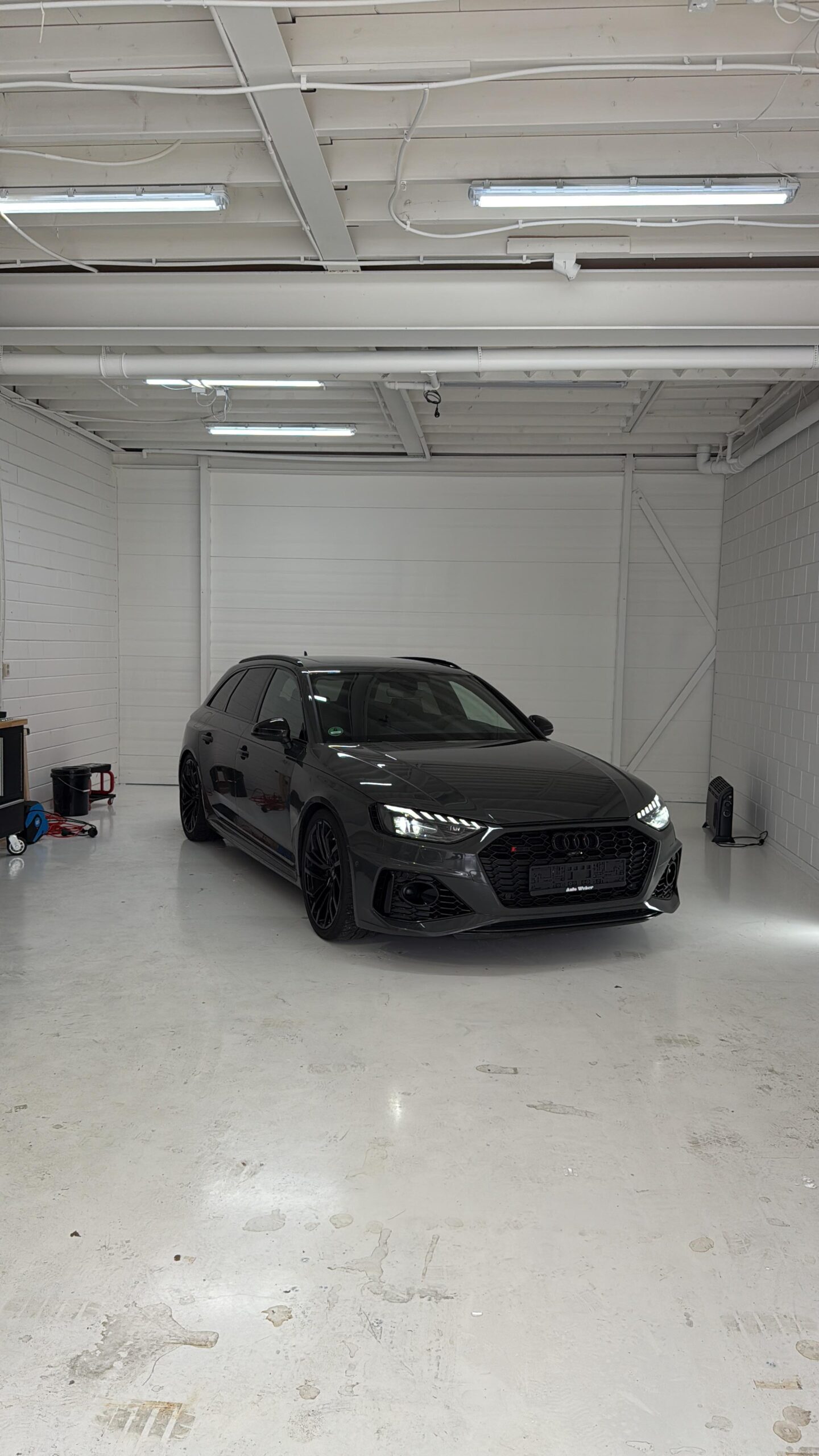 Audi RS4 + Middendemper delete