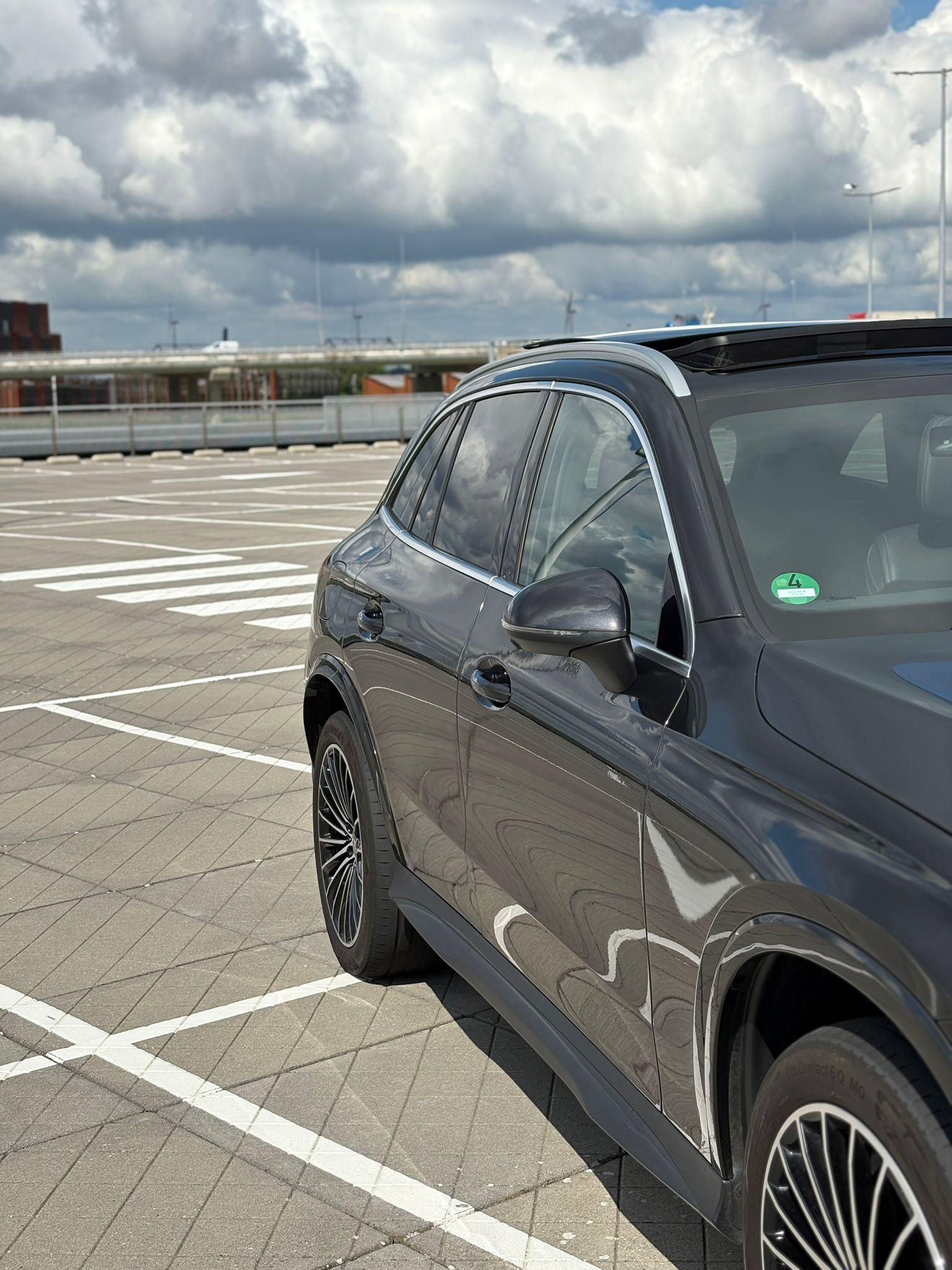 Mercedes Benz GLC400