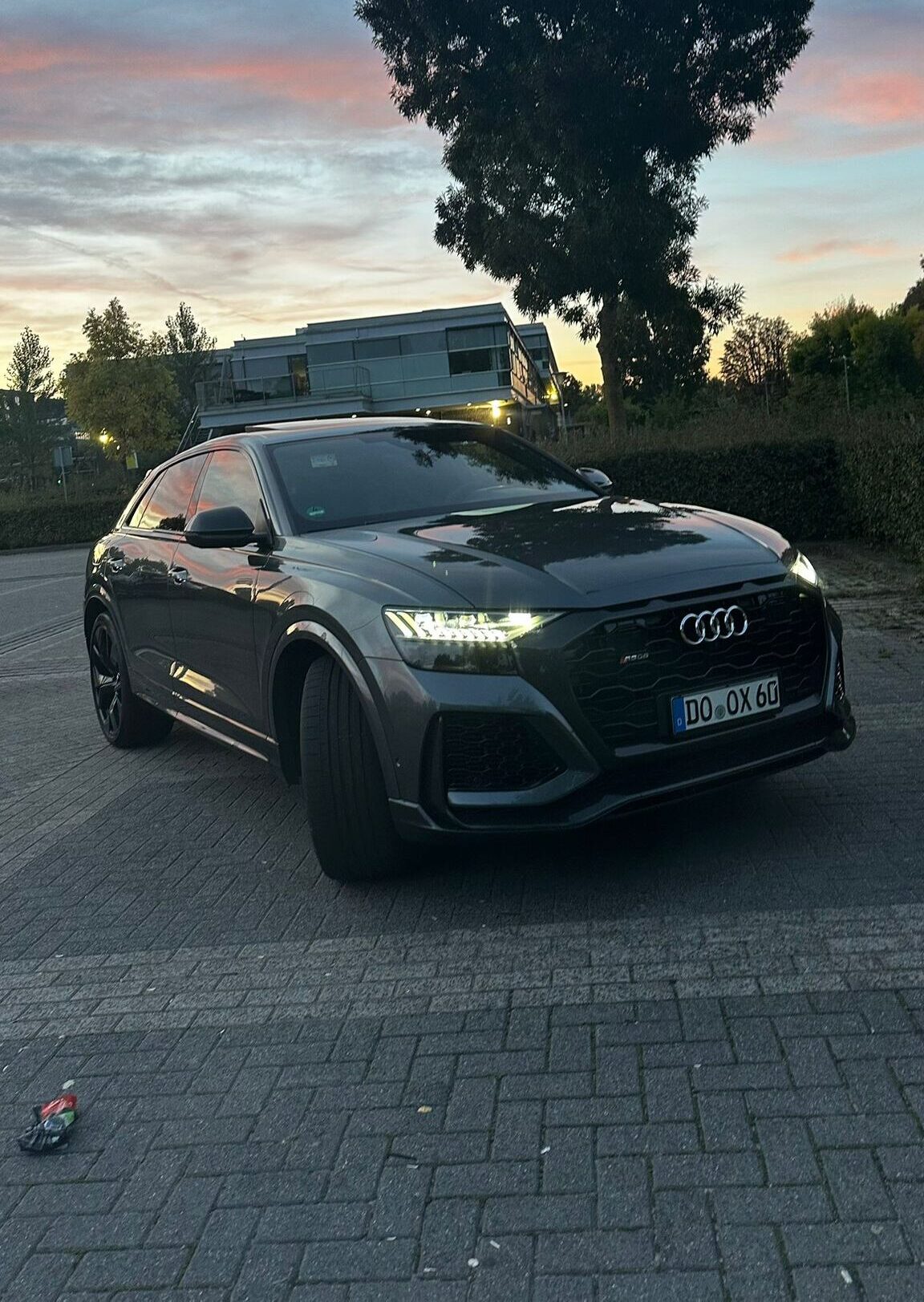 Audi RSQ8 Performance