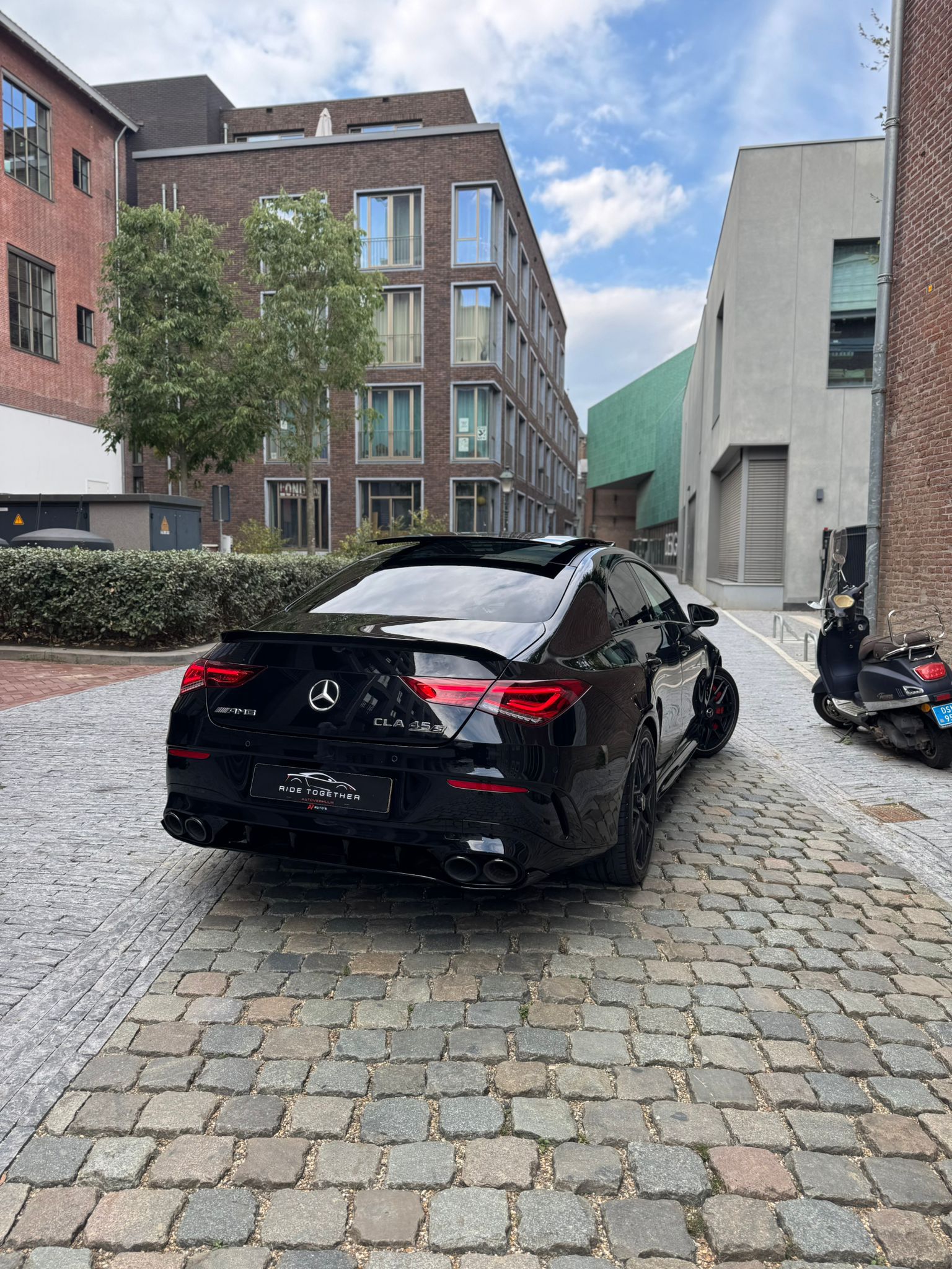 Mercedes Benz CLA45s AMG