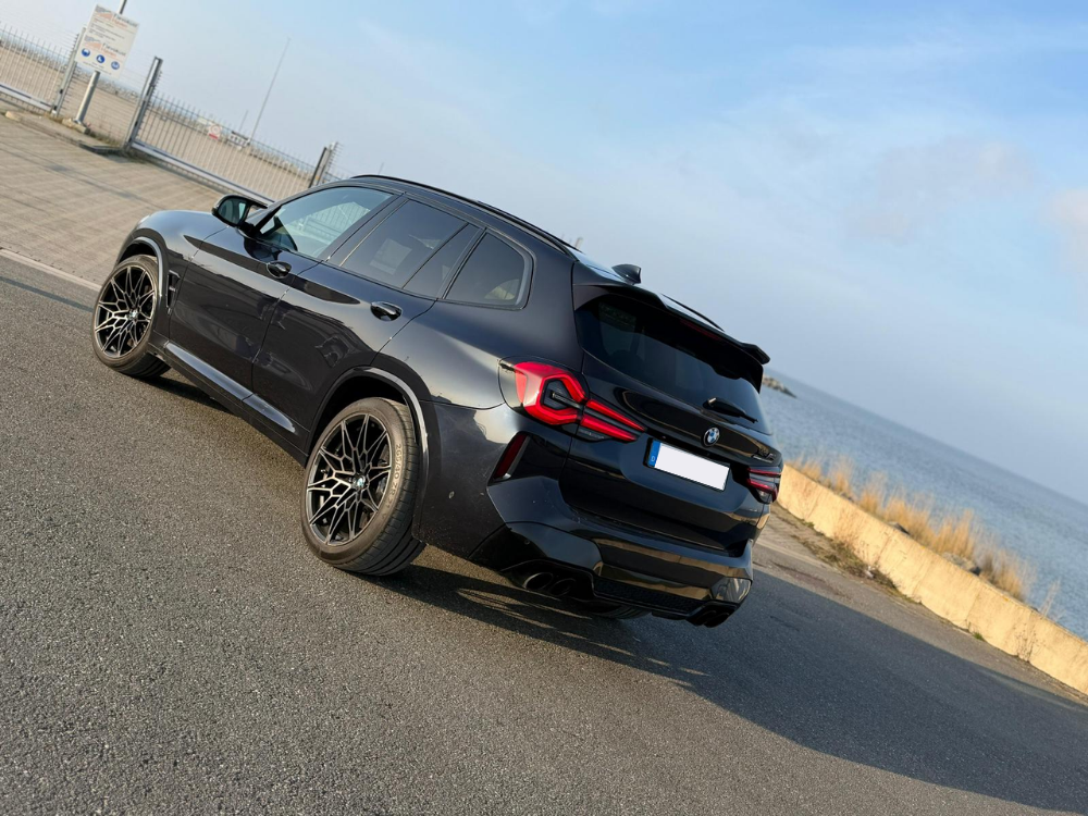 BMW X3M Competition